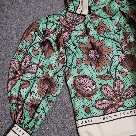 Gucci silk shirt size 36 - Picture 3 of 15